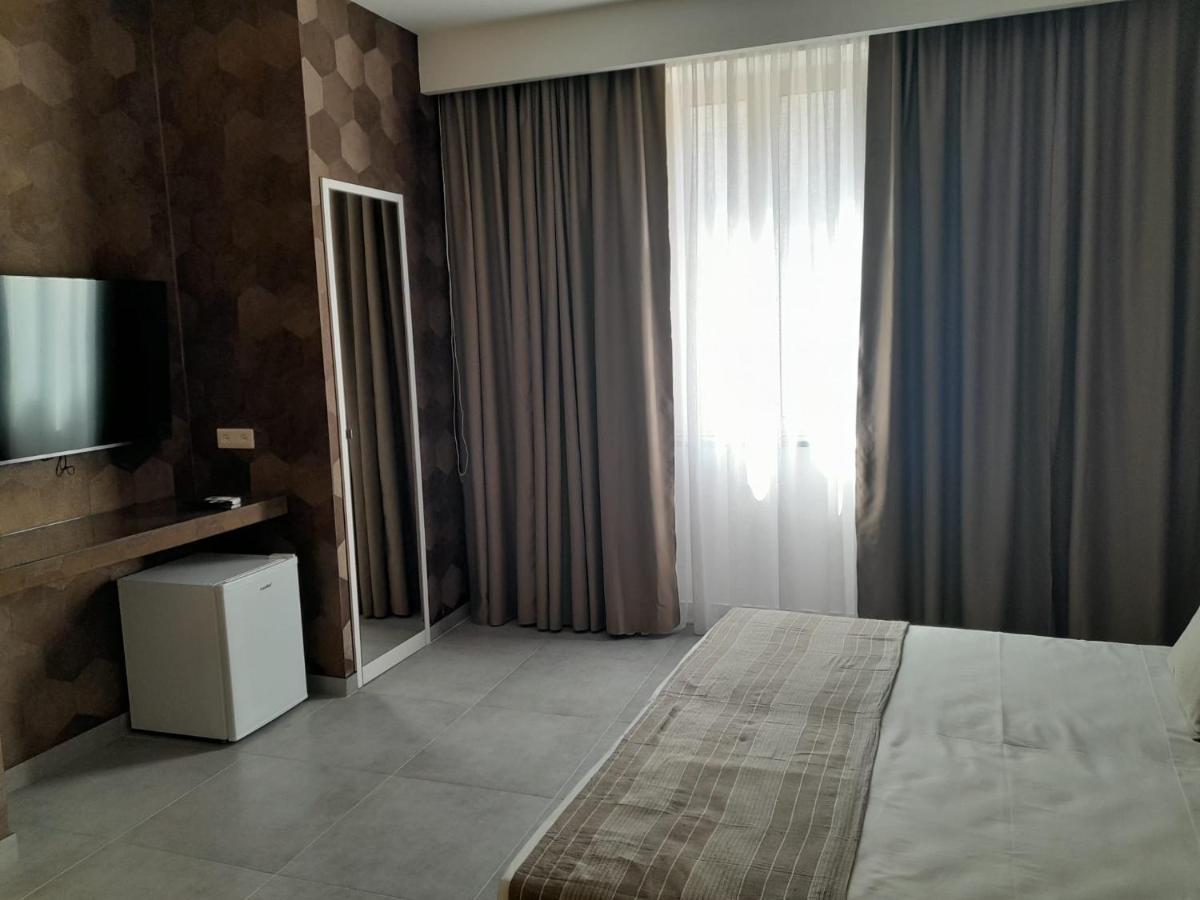 Baaria House Hotel 바르셀로나-포쪼 디 고토 외부 사진