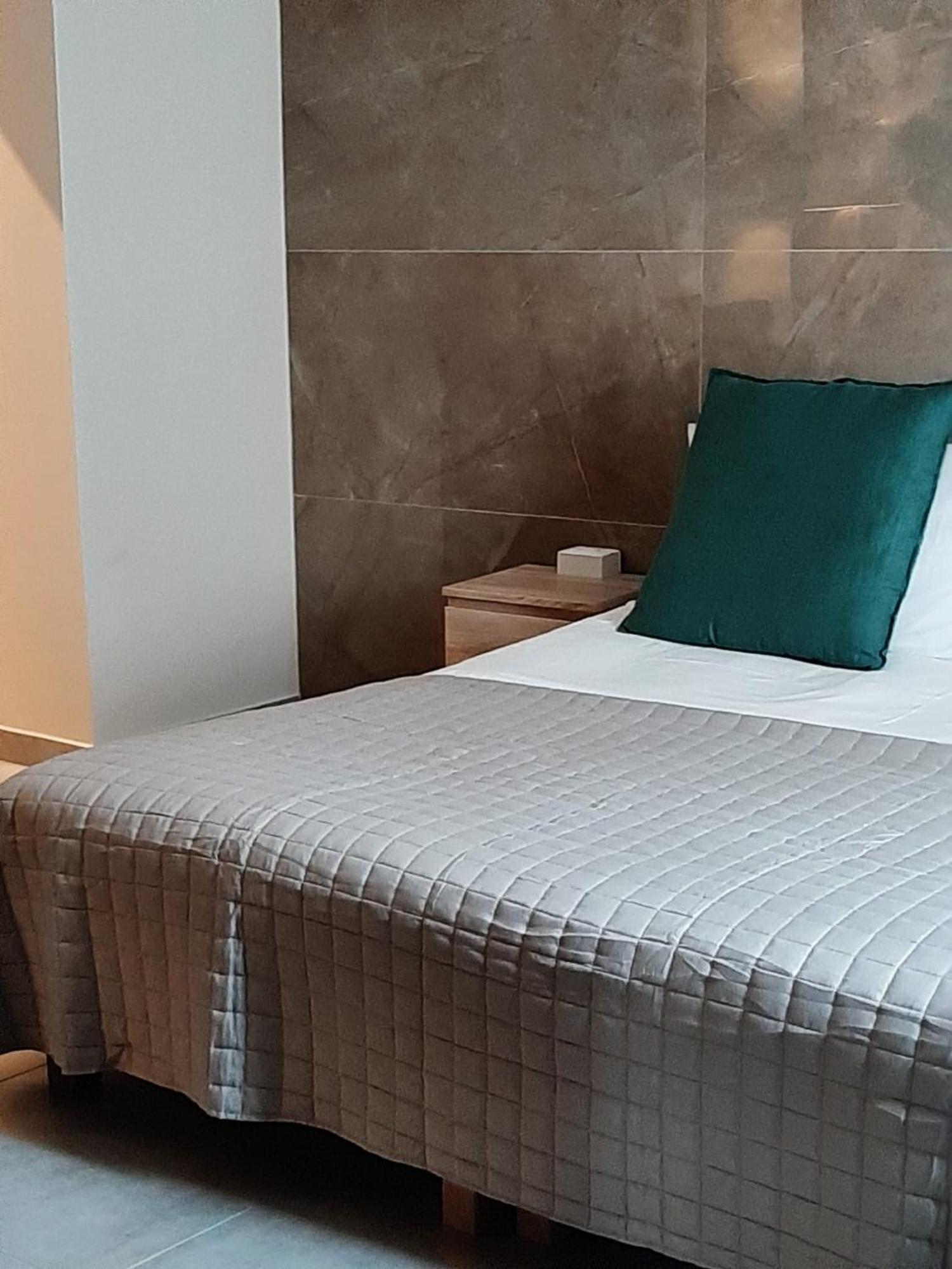 Baaria House Hotel 바르셀로나-포쪼 디 고토 외부 사진